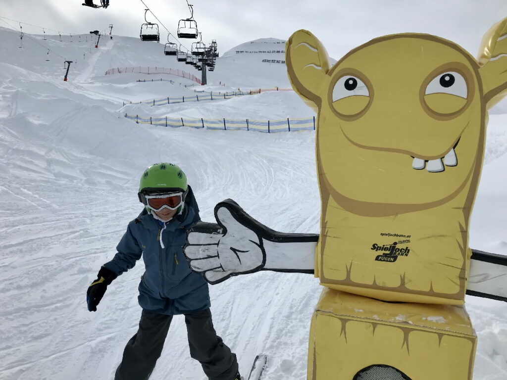 "Klatsch ein!" - so macht Kindern der Skiurlaub in Österreich Spaß!